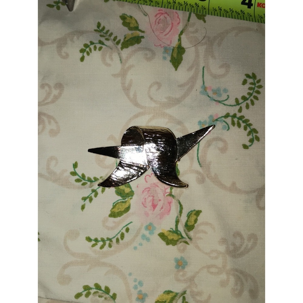 Gerry's Silver And Gold Toned Leaf Wing Motif Abstract Brooch 2 5/8 Inch